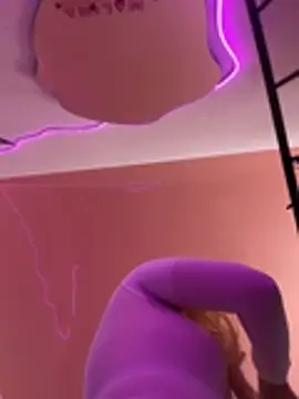 AdelRich - Show tits on public