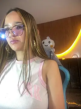 Bella_vibess_s - WHIPPING THE ASS WITH THE RULER