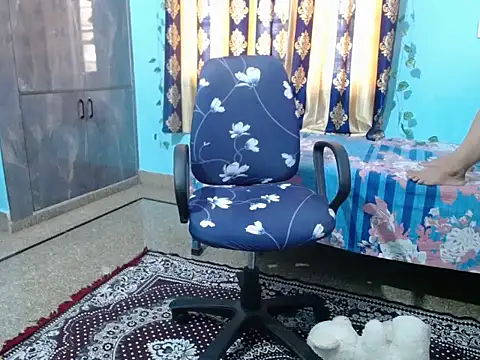 Anika09
