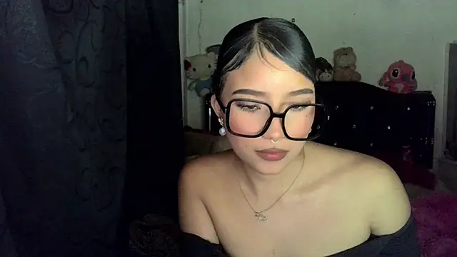 Serenessa_ - 😈KISSES FOR THE CAMERA😈