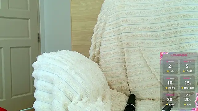 MilaReef - sit on my face with that juicy ass