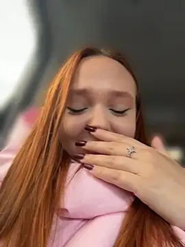 LisaCatt - finger in the ass