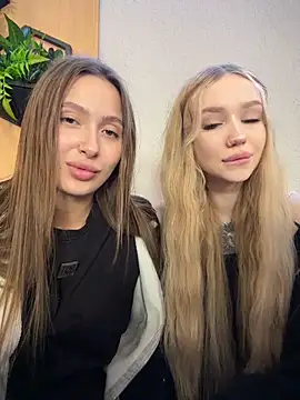 Coconut_milk - Zoe kiss boobs Kate+little massage it