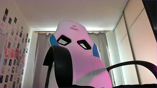 Vanessa_Verona - HOT TWERKING CLOSE UP