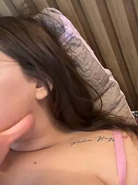 Laryssinha_69 - Comer a bucetinha