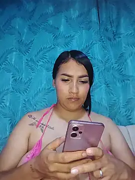 MIA_MILK99 - Squirts of milk + bouncing tits 🥛