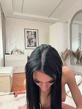 Ilariea_girl - Full naked and 10 spack on ass