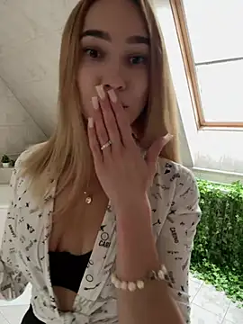 SugarDanger - fingers in pussy + 2 min control