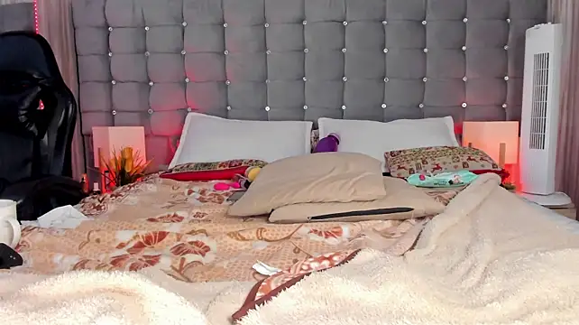 Poacahontasfg - HOT STRIPTEASE 🔥🔥