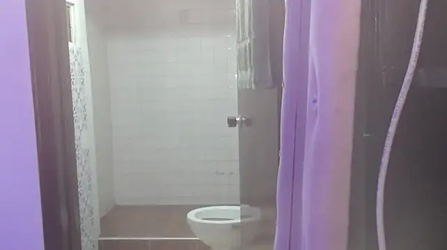 Kitten_Cam - oil ass