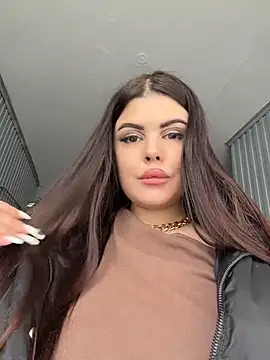AmelliaDiamond - Slup naked boob in cafe photo boobs lp
