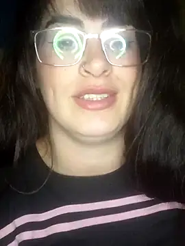 Tuputita11099 - Me chupo las tetas