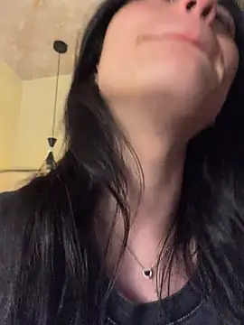 Vela_Carter - 2 fingers in my tight ass + plug🍑