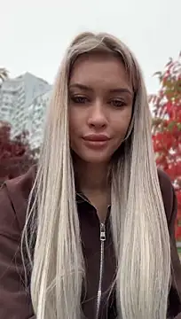 KikiWatson - Show color panties in public 🔞