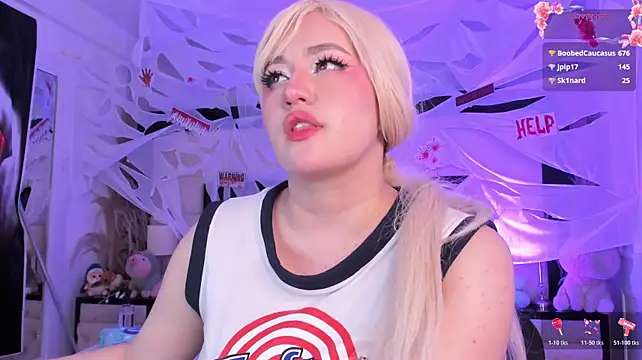 SummerLuna - Bounce Boobs + Ride huge toy 🔥
