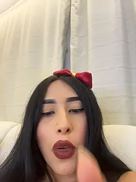 Kymberly_18 - Remove panty 🙈