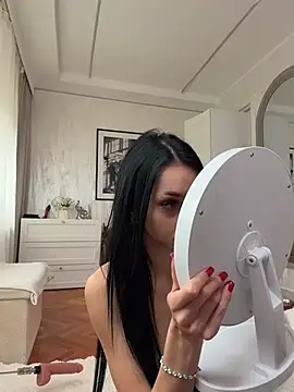Ilariea_girl - Full naked and 10 spack on ass