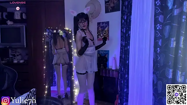 _Jessy_Moon_ - Pervert Nipple Clamp ON!