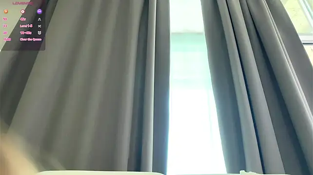 LindaFarm - tease nipples