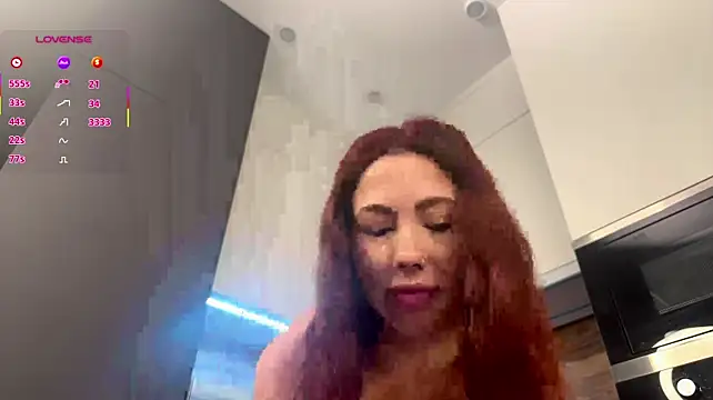 DanyellSokol - Take off my top and spay water on tits