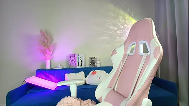 Petitekaya - Cumshow