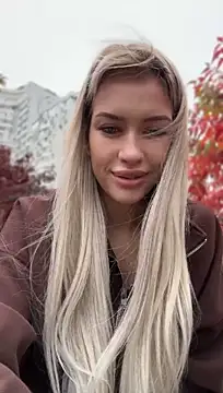 KikiWatson - Show pussy in public 💋💦
