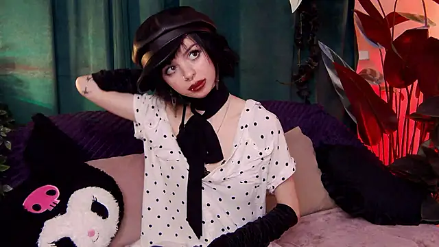 TwiggyStar - play with my tits <3