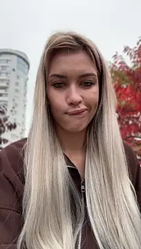 KikiWatson - Show pussy in public 💋💦