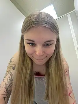-MiaKitty