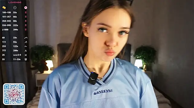 PearleKalmen - time to show my bra 💖