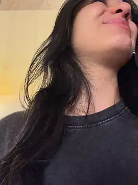 Vela_Carter - 2 fingers in my tight ass + plug🍑