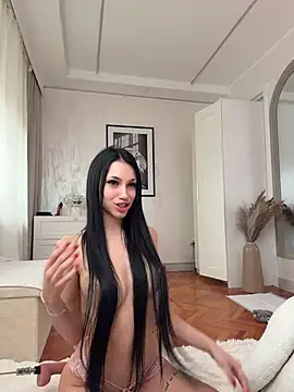 Ilariea_girl - Full naked and 10 spack on ass