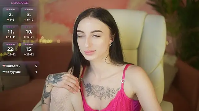 EmilyyMoon - striptease