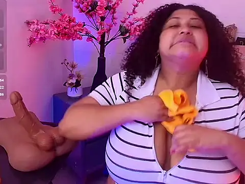 Aylin_boobs - Squirt in public🤤