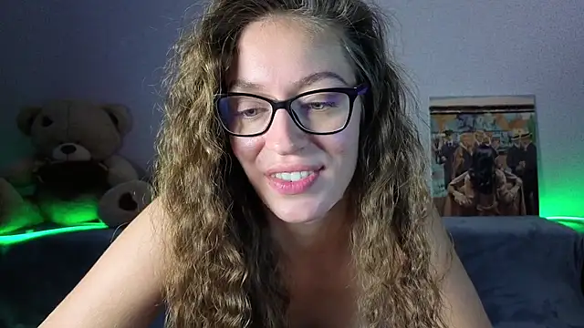 Miss_Wells - caress breasts