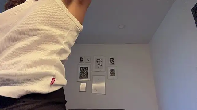 IraidaArvayo - massage boobs under top