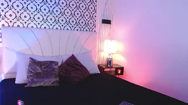 Chloe__Brm - blow job hard 🔥