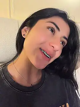 Vela_Carter - 2 fingers in my tight ass + plug🍑