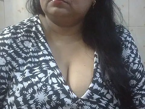 Indri_Bhabhi - Complete Goal Nude In Public