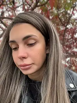 SandraCarter - Show naked ass in public