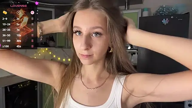 SkinnyForint - show color of bra
