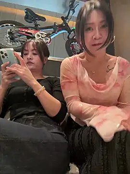 Huihui_520 - 哥哥最近没有爱爱逼逼痒痒