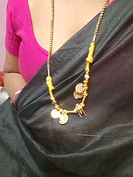 Tamil_Ammani - Boobs show😜😜😝🥰🔥🔥🔥