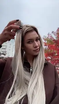 KikiWatson - Show naked ass in public 😍🔞💦