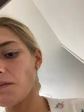 Bellalolahot