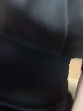 Lola666999 - 户外咖啡厅玩刺激，完成任务露全胸