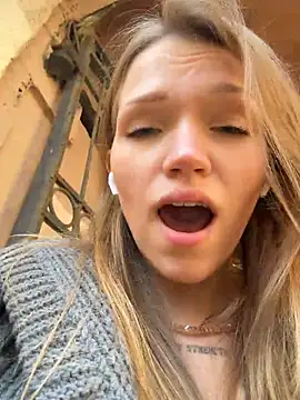 StreetSquirt - squeeze naked boobs in public