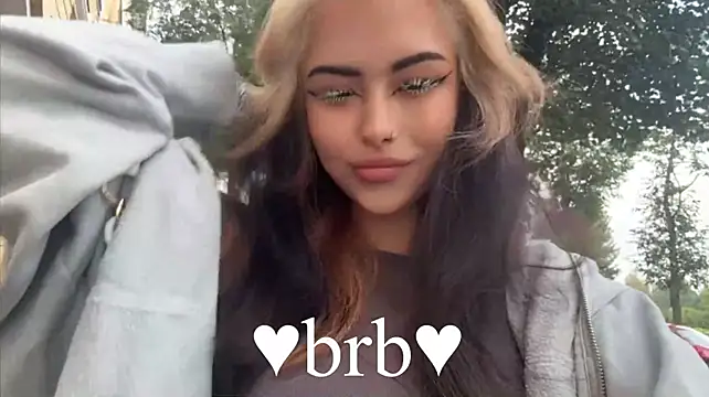 baby__kim's Live XXX Chat