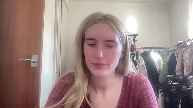 Mayaahart - remove bra and nipple show