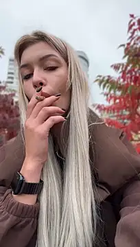 KikiWatson - Show naked ass in public 😍🔞💦